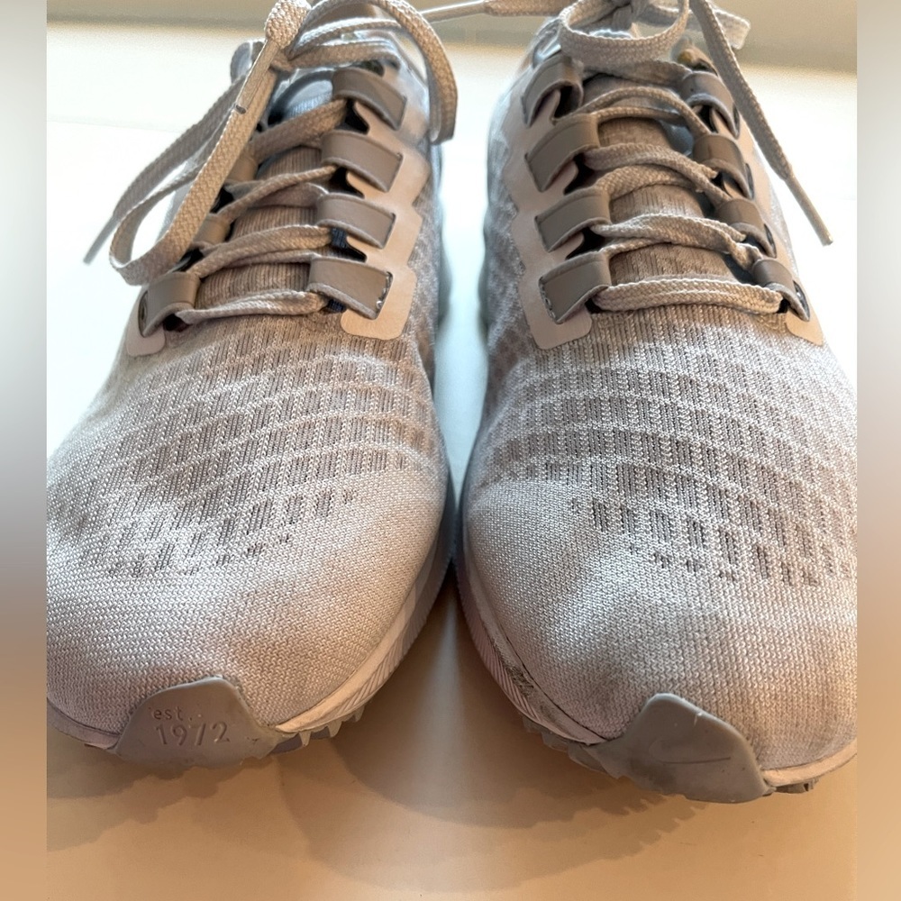 NIKE Womens Air Zoom Pegasus 37 "Platinum" Running Shoe - Picture 11 of 16